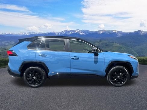 Used 2024 Toyota RAV4 XSE w/ Advanced Technology Package AWD/4WD image 7