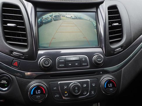 Used 2018 Chevrolet Impala Premier image 26