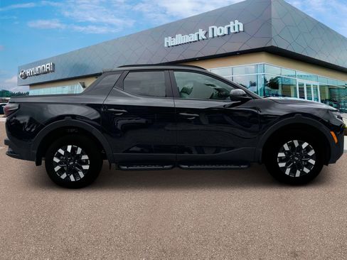 Certified 2025 Hyundai Santa Cruz SEL FWD image 9