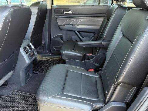 Used 2021 Volkswagen Atlas SEL AWD/4WD image 25
