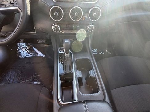 Used 2024 Nissan Sentra SV image 14