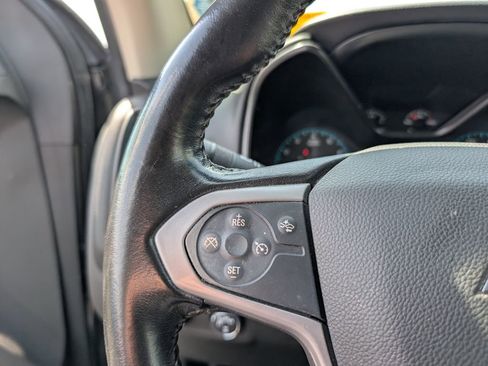 Used 2022 Chevrolet Colorado LT w/ LPO, Tonneau and Step Package AWD/4WD image 12