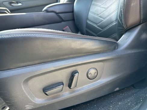 Used 2024 Nissan Pathfinder Platinum w/ Cargo Package image 6