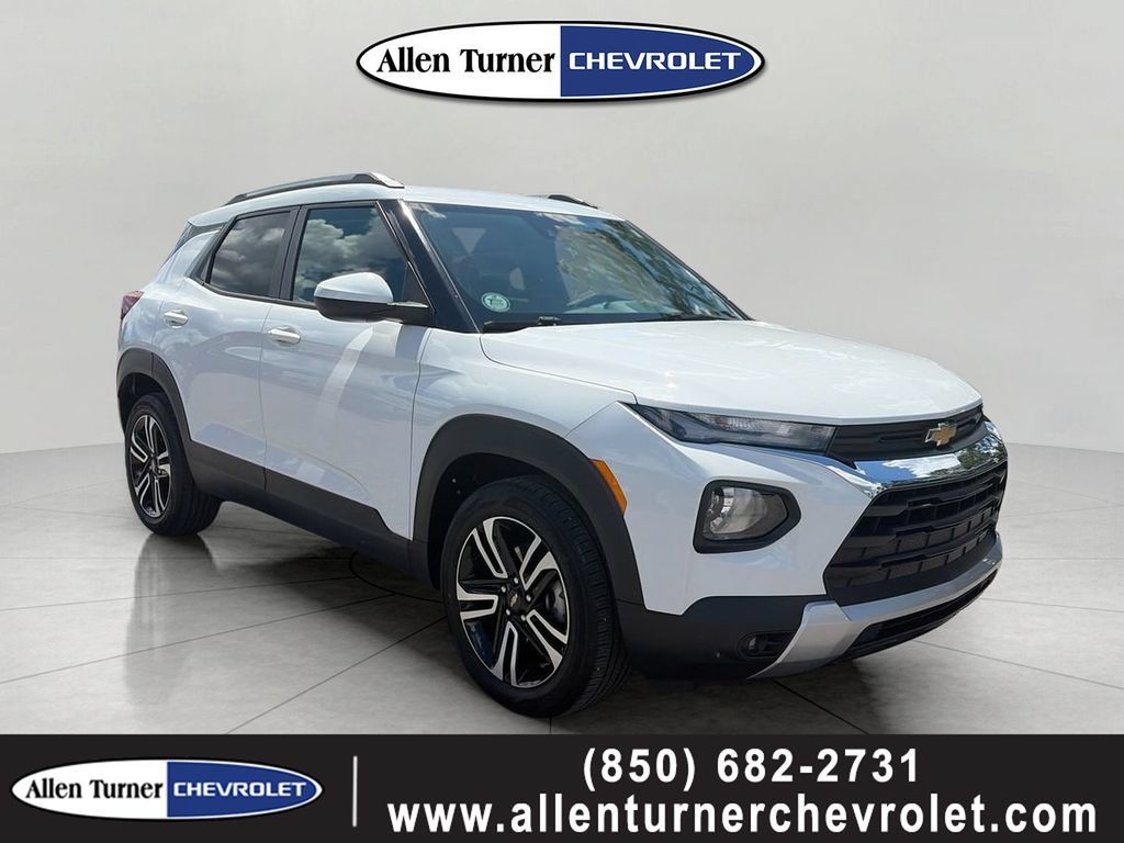 Used 2023 Chevrolet TrailBlazer LT FWD image 1