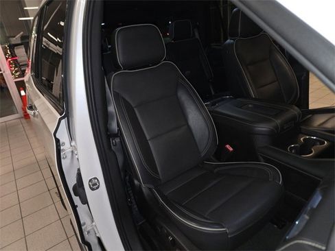 Used 2021 GMC Yukon SLT w/ SLT Luxury Plus Package image 25