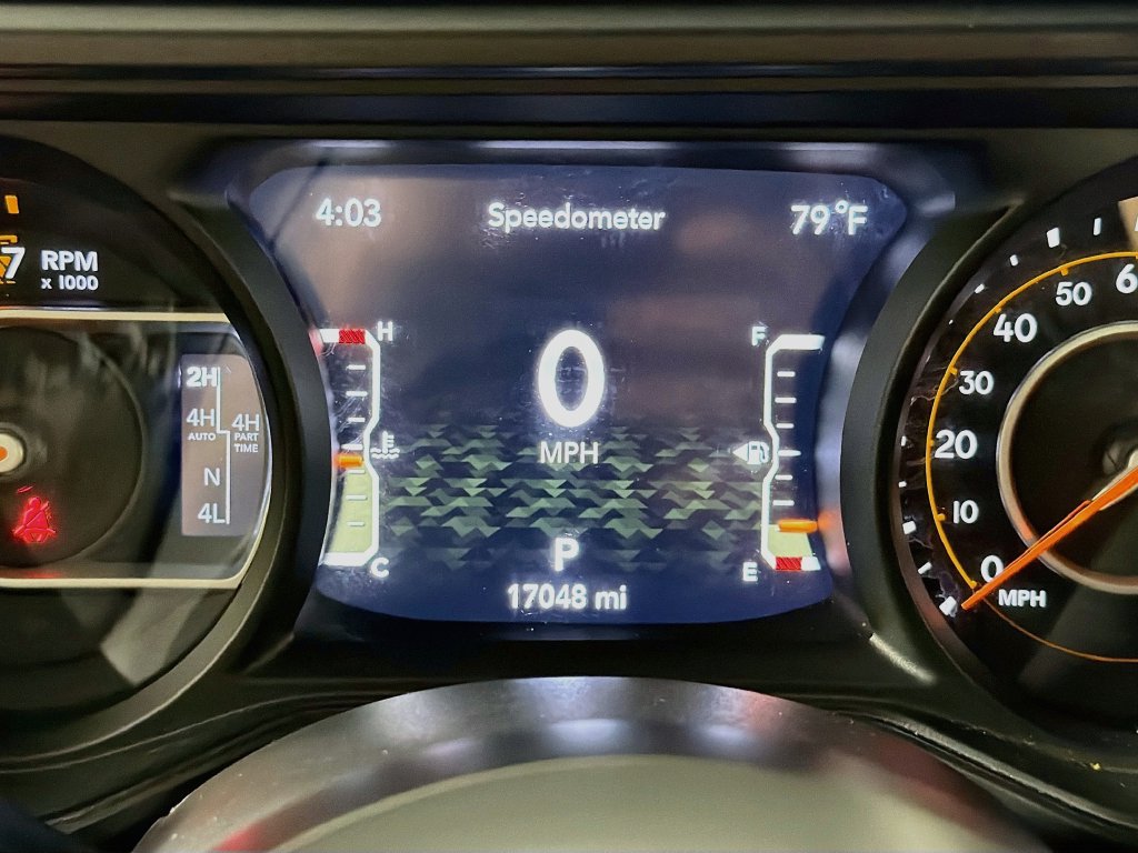 Used 2025 Jeep Wrangler Unlimited Rubicon AWD/4WD image 12