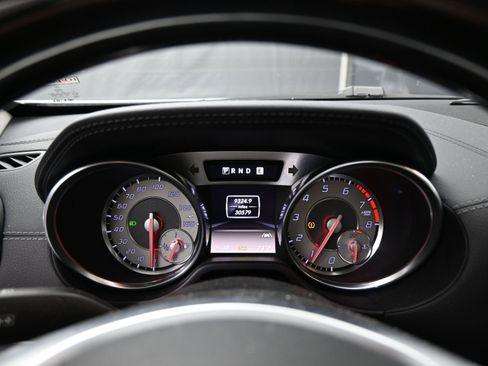 Used 2013 Mercedes-Benz SL 550 image 10