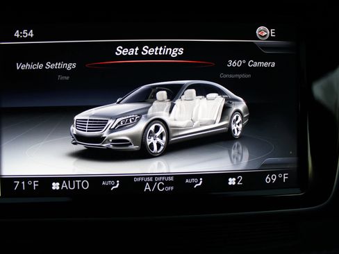 Used 2017 Mercedes-Benz S 550 S 550 Sedan 4D image 34