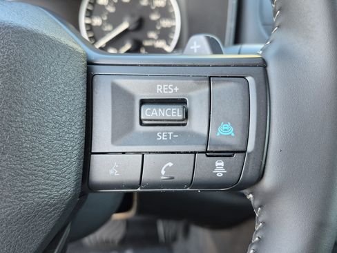 Certified 2026 Nissan Rogue SV FWD image 32