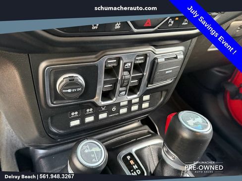 Used 2022 Jeep Wrangler Unlimited Sahara w/ LED Lighting Group AWD/4WD image 20