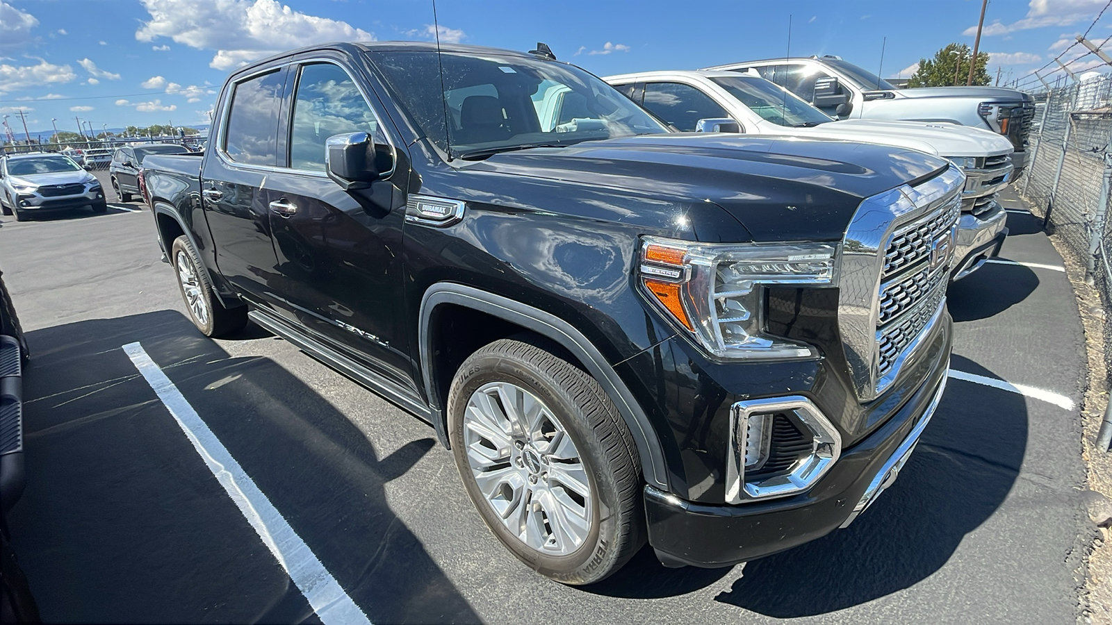 Used 2021 GMC Sierra 1500 Denali w/ Denali Ultimate Package AWD/4WD image 2