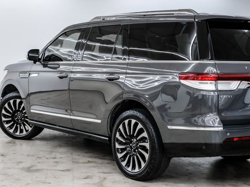 Used 2022 Lincoln Navigator Black Label image 13