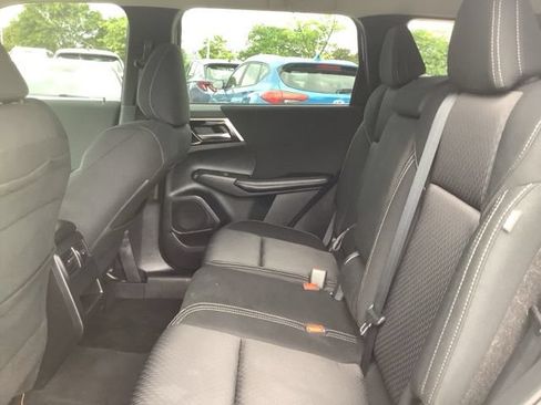 Used 2022 Mitsubishi Outlander ES FWD image 51