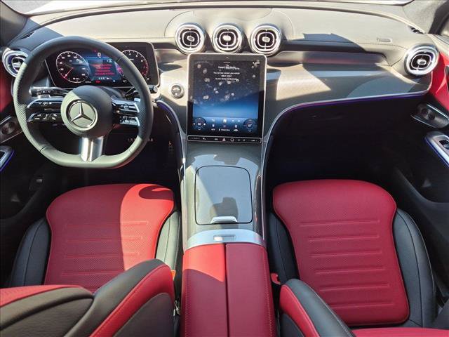 Used 2025 Mercedes-Benz GLC 300 4MATIC image 19
