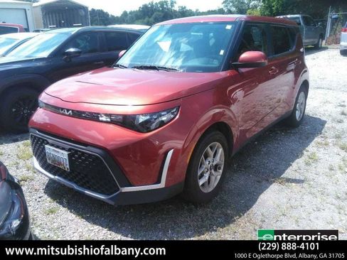Used 2024 Kia Soul LX w/ Option Group 015 FWD image 1