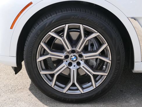 Used 2020 BMW X7 xDrive40i AWD/4WD image 8
