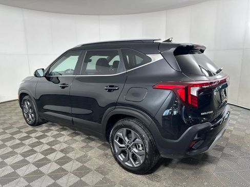 Used 2024 Kia Seltos S image 5