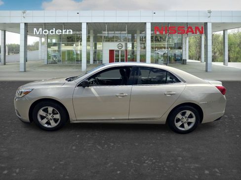 Used 2015 Chevrolet Malibu LS FWD image 2