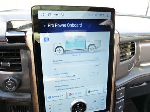 Used 2024 Ford F150 Lightning Lariat image 20