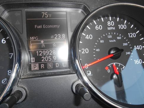 Used 2013 Nissan Rogue S w/ Special Edition Pkg AWD/4WD image 5