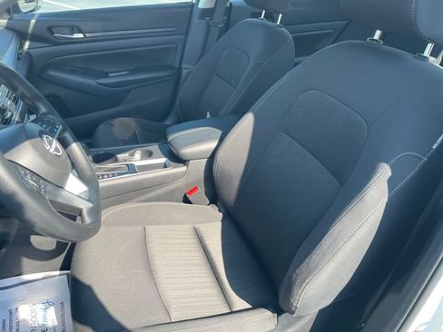 Certified 2025 Nissan Altima 2.5 SV FWD image 13