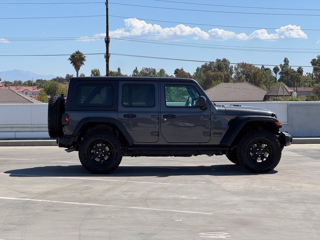 Used 2025 Jeep Wrangler Unlimited Sport AWD/4WD image 30