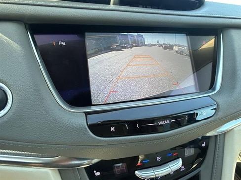 Used 2017 Cadillac XT5 Luxury w/ Driver Awareness Package image 17