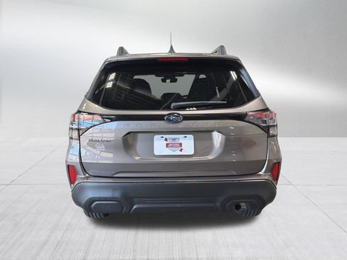 Used 2025 Subaru Forester Premium AWD/4WD image 6