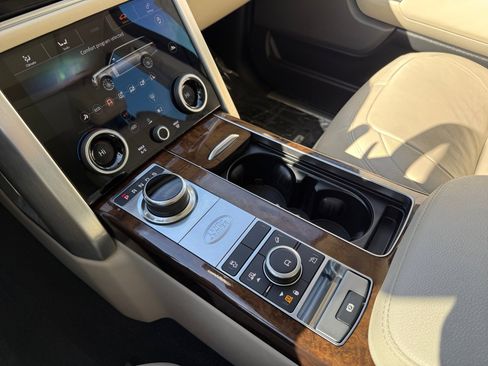 Used 2020 Land Rover Range Rover image 13