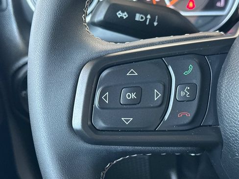 Used 2023 Jeep Gladiator Sport AWD/4WD image 30