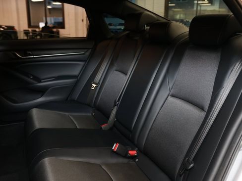 Used 2022 Honda Accord Sport image 12