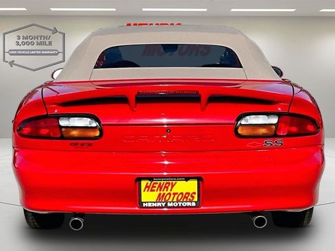 Used 2001 Chevrolet Camaro Z28 w/ SS Performance/Appearance Pkg image 6