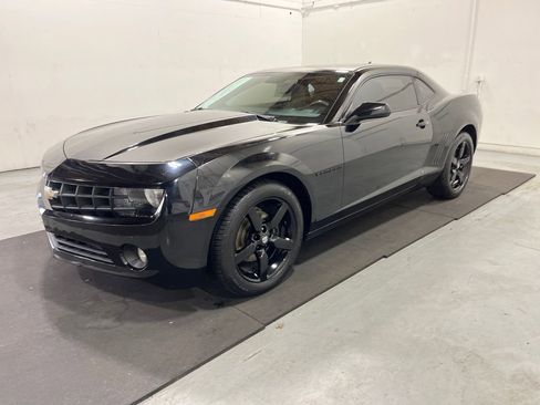 Used 2010 Chevrolet Camaro LT image 3