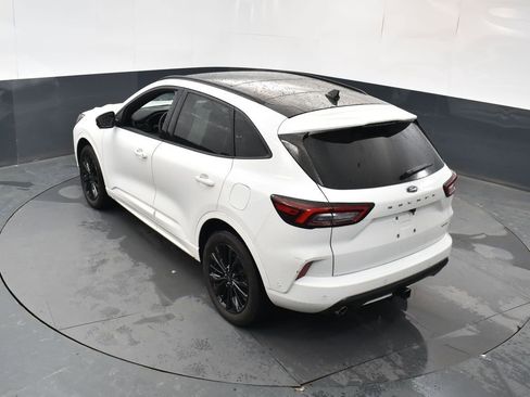 Used 2024 Ford Escape ST-Line Elite w/ Premium Technology Package image 31