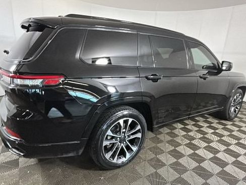 Used 2021 Jeep Grand Cherokee L Overland w/ Advanced Protech Group III AWD/4WD image 2