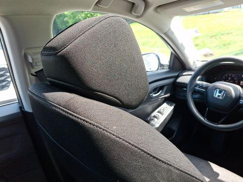 Certified 2023 Honda Accord EX image 13