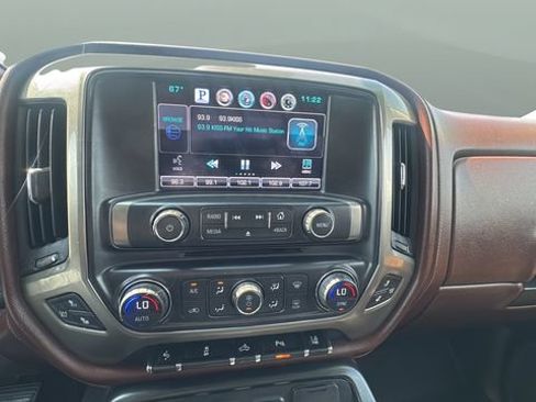 Used 2015 Chevrolet Silverado 2500 High Country w/ High Country Premium Package AWD/4WD image 11