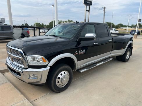 Used 2014 RAM 3500 Laramie AWD/4WD image 3