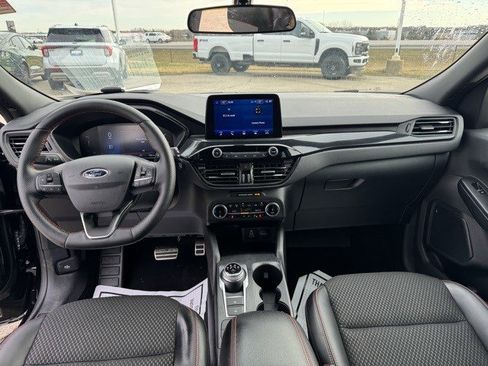 Used 2024 Ford Escape ST-Line image 23
