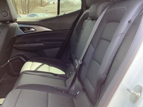 Used 2024 Chevrolet Equinox EV LT image 24