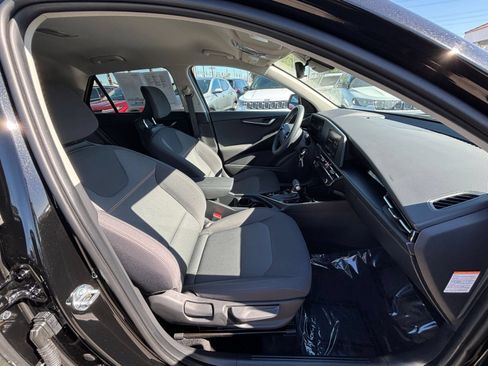 Used 2026 Kia Niro LX FWD image 24