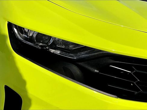 Used 2021 Chevrolet Camaro LT w/ RS Package image 20