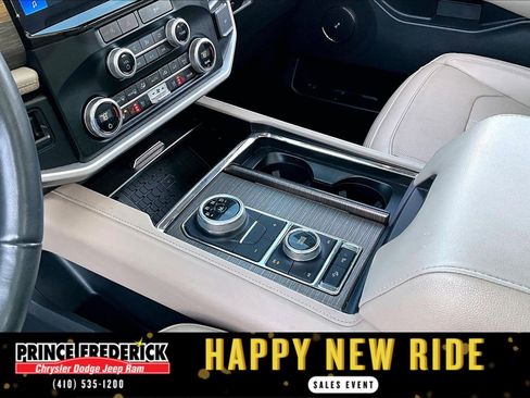 Used 2024 Ford Expedition Max Limited image 14