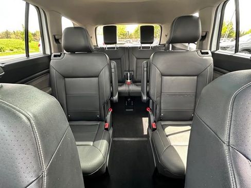 Used 2021 Volkswagen Atlas SE FWD image 30