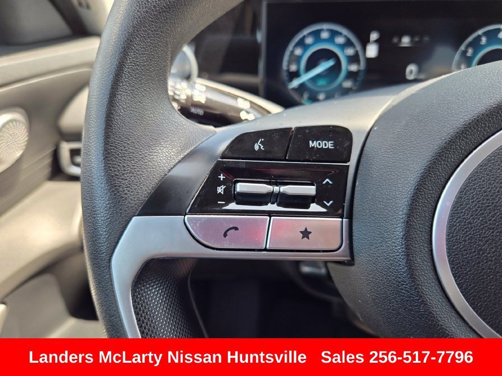 Used 2024 Hyundai Elantra SEL FWD image 26