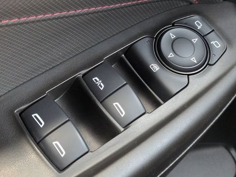 Used 2022 Chevrolet TrailBlazer RS w/ Technology Package FWD image 23