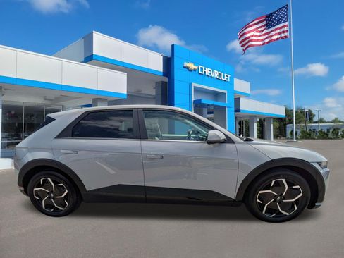 Used 2024 Hyundai Ioniq 5 SEL RWD image 2
