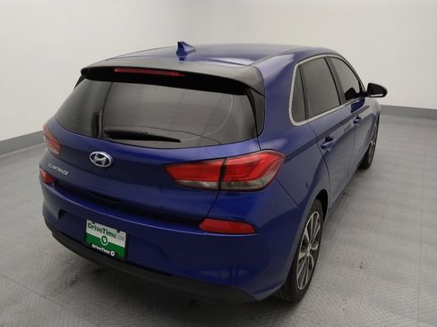 Used 2019 Hyundai Elantra GT image 7