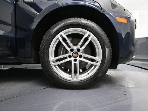Used 2022 Porsche Macan Base image 15