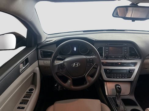 Used 2016 Hyundai Sonata SE image 17